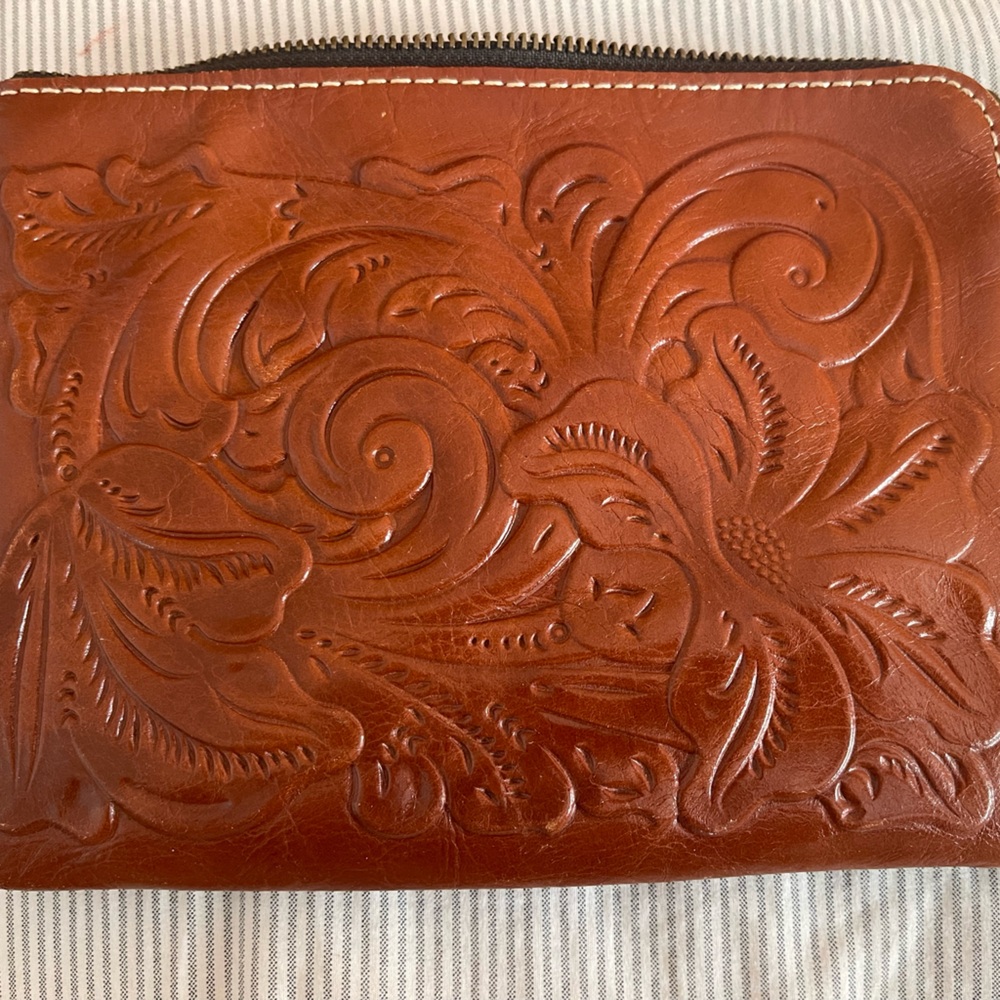 Patricia Nash Wristlet in great condition about 8 x 6in